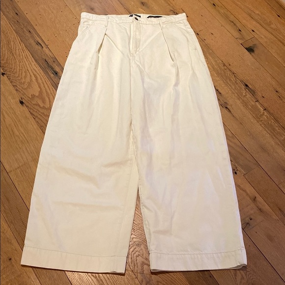 Banana Republic Denim - Banana Republic Pleated High Waisted Relaxed Wide Leg Trouser Jean Ecru W32 TALL